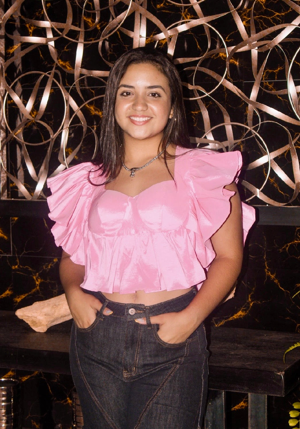 Unique Design Thread Top